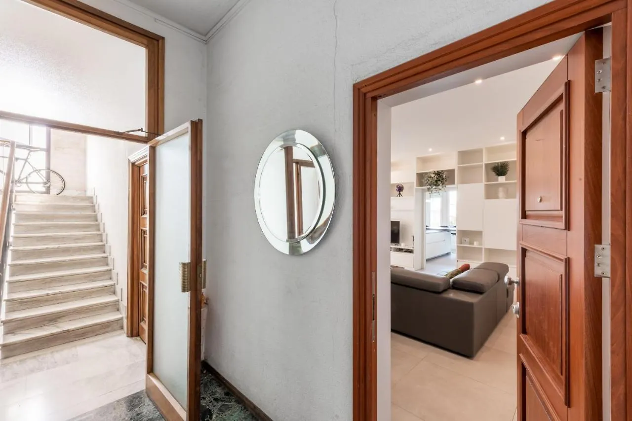 Easylife - Wonderful Penthouse With Terrace A Few Steps From The Duomo Apartment Milan Italy
